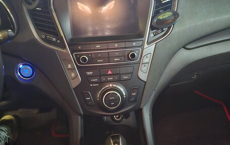 Hyundai Santa Fe III рестайлинг, 2016 год, 2 150 000 рублей, 11 фотография