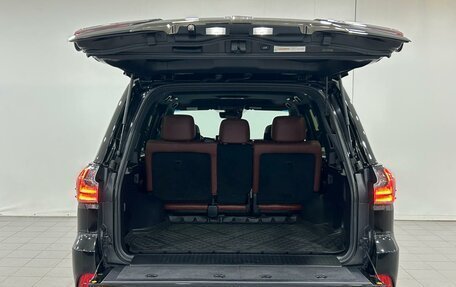 Lexus LX III, 2018 год, 7 990 000 рублей, 31 фотография