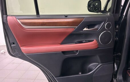 Lexus LX III, 2018 год, 7 990 000 рублей, 27 фотография