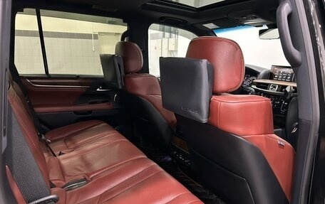 Lexus LX III, 2018 год, 7 990 000 рублей, 34 фотография