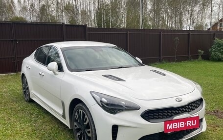 KIA Stinger I, 2018 год, 1 950 000 рублей, 3 фотография