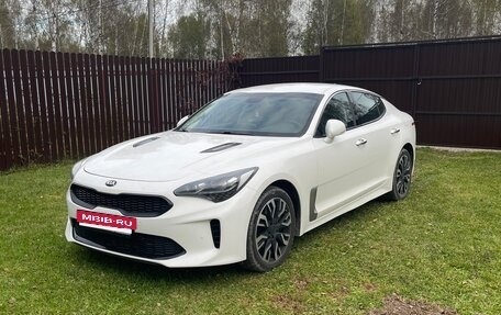 KIA Stinger I, 2018 год, 1 950 000 рублей, 2 фотография