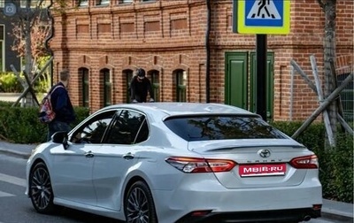 Toyota Camry, 2018 год, 2 830 000 рублей, 1 фотография