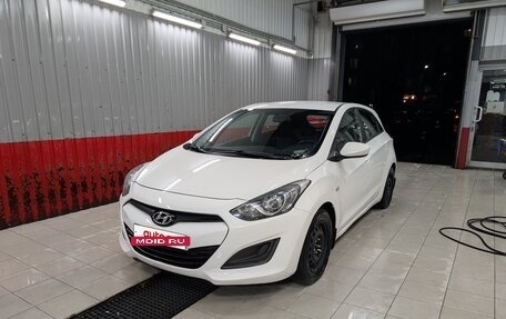 Hyundai i30 II рестайлинг, 2013 год, 1 000 000 рублей, 5 фотография