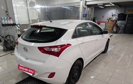 Hyundai i30 II рестайлинг, 2013 год, 1 000 000 рублей, 4 фотография