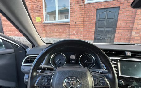 Toyota Camry, 2018 год, 2 830 000 рублей, 12 фотография