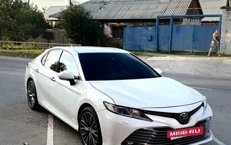Toyota Camry, 2018 год, 2 830 000 рублей, 6 фотография