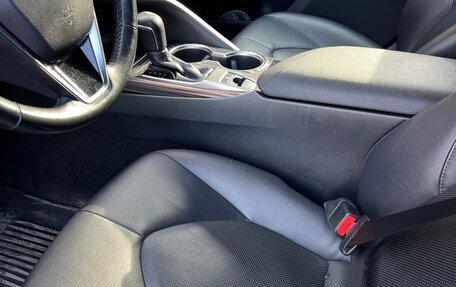 Toyota Camry, 2018 год, 2 830 000 рублей, 15 фотография