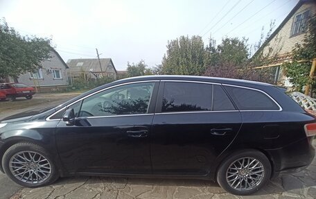 Toyota Avensis III рестайлинг, 2011 год, 1 100 000 рублей, 5 фотография