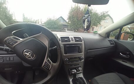 Toyota Avensis III рестайлинг, 2011 год, 1 100 000 рублей, 10 фотография