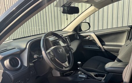 Toyota RAV4, 2016 год, 2 450 000 рублей, 4 фотография