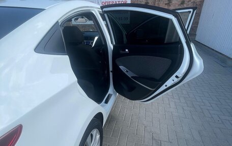 Hyundai Solaris II рестайлинг, 2014 год, 990 000 рублей, 6 фотография