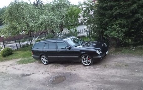 Mercedes-Benz E-Класс, 1999 год, 500 000 рублей, 1 фотография