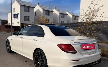 Mercedes-Benz E-Класс AMG, 2019 год, 3 999 000 рублей, 6 фотография