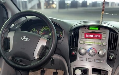 Hyundai H-1 II рестайлинг, 2008 год, 1 450 000 рублей, 7 фотография