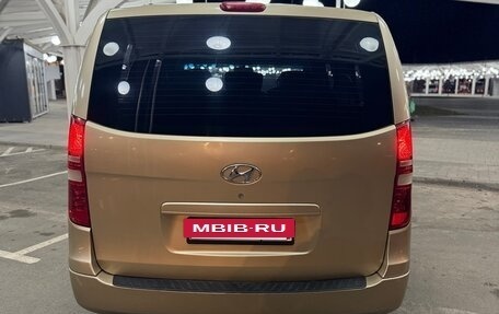 Hyundai H-1 II рестайлинг, 2008 год, 1 450 000 рублей, 4 фотография