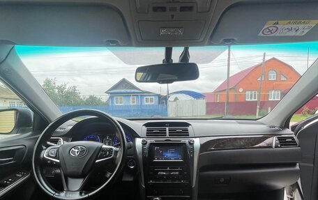 Toyota Camry, 2015 год, 2 250 000 рублей, 9 фотография