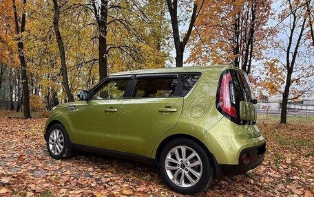 KIA Soul II рестайлинг, 2017 год, 1 600 000 рублей, 2 фотография