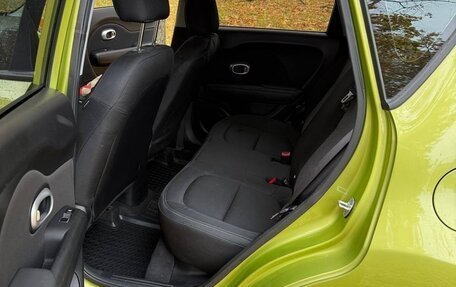 KIA Soul II рестайлинг, 2017 год, 1 600 000 рублей, 8 фотография