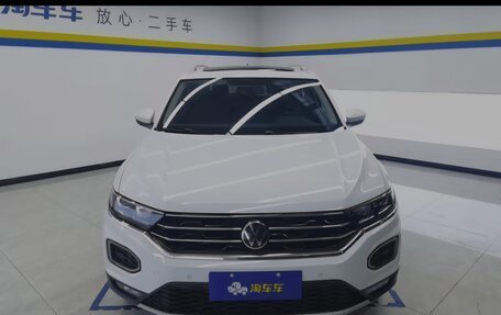 Volkswagen T-Roc I, 2021 год, 1 990 000 рублей, 3 фотография