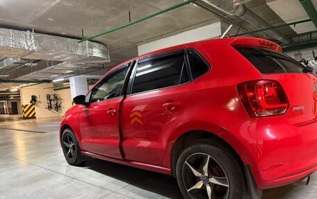 Volkswagen Polo VI (EU Market), 2011 год, 550 000 рублей, 2 фотография