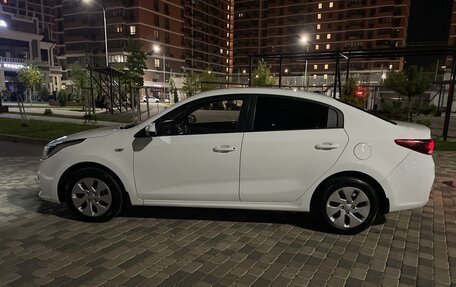 KIA Rio IV, 2018 год, 1 170 000 рублей, 10 фотография