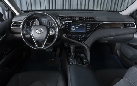Toyota Camry, 2019 год, 2 334 000 рублей, 6 фотография