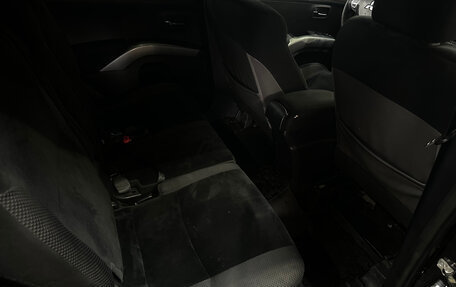 Mitsubishi Outlander III рестайлинг 3, 2011 год, 1 250 000 рублей, 10 фотография