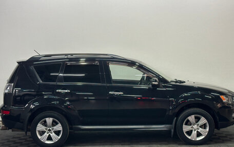 Mitsubishi Outlander III рестайлинг 3, 2011 год, 1 250 000 рублей, 4 фотография