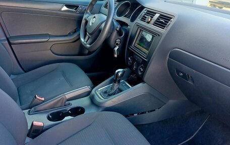 Volkswagen Jetta VI, 2015 год, 1 300 000 рублей, 11 фотография