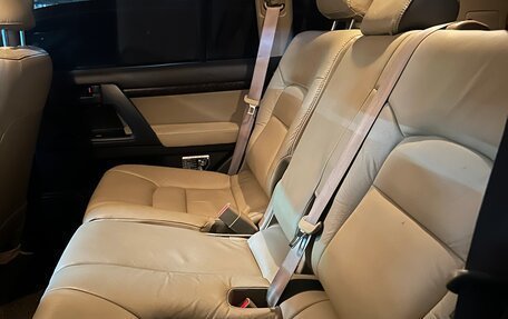 Toyota Land Cruiser 200, 2011 год, 3 890 000 рублей, 7 фотография
