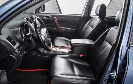 Toyota Highlander III, 2013 год, 2 069 000 рублей, 10 фотография