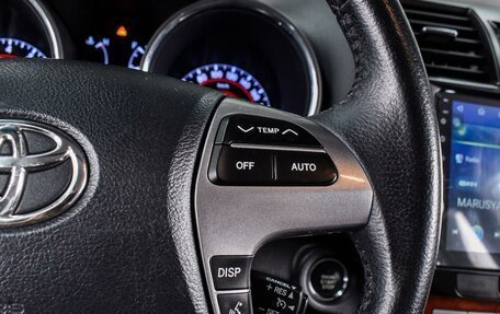 Toyota Highlander III, 2013 год, 2 069 000 рублей, 19 фотография