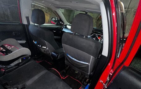 Mitsubishi Outlander III рестайлинг 3, 2006 год, 800 000 рублей, 6 фотография