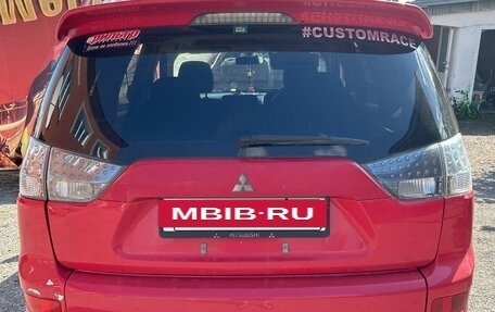 Mitsubishi Outlander III рестайлинг 3, 2006 год, 800 000 рублей, 15 фотография