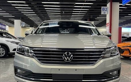 Volkswagen Lavida, 2023 год, 1 800 000 рублей, 2 фотография
