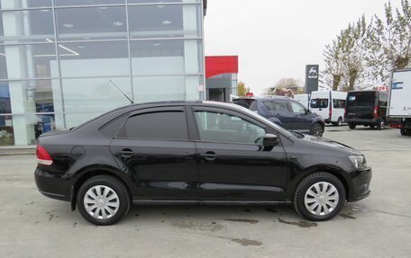Volkswagen Polo VI (EU Market), 2011 год, 550 000 рублей, 3 фотография