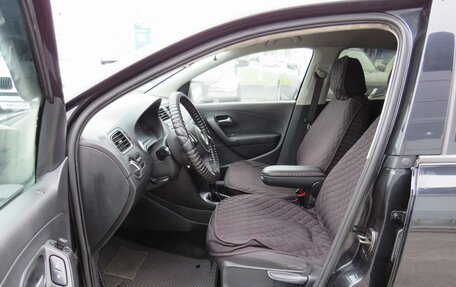 Volkswagen Polo VI (EU Market), 2011 год, 550 000 рублей, 14 фотография