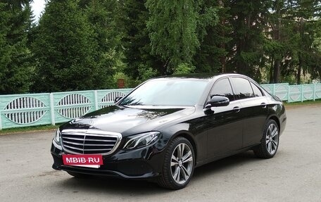 Mercedes-Benz E-Класс, 2020 год, 3 800 000 рублей, 4 фотография