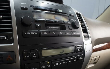 Toyota Land Cruiser Prado 120 рестайлинг, 2003 год, 1 620 000 рублей, 14 фотография