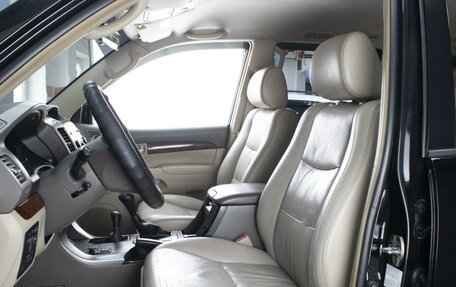 Toyota Land Cruiser Prado 120 рестайлинг, 2003 год, 1 620 000 рублей, 10 фотография