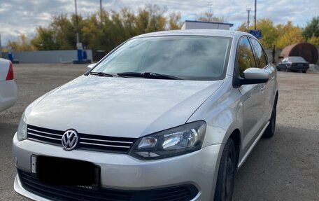 Volkswagen Polo VI (EU Market), 2013 год, 615 000 рублей, 1 фотография