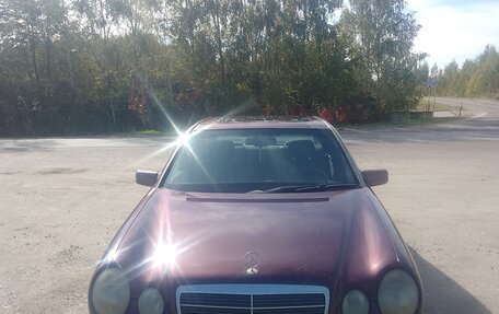 Mercedes-Benz E-Класс, 1996 год, 200 000 рублей, 2 фотография