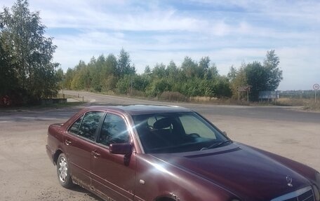 Mercedes-Benz E-Класс, 1996 год, 200 000 рублей, 3 фотография