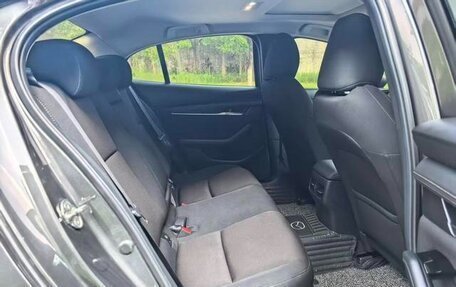 Mazda 3, 2021 год, 1 750 000 рублей, 9 фотография