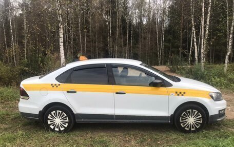 Volkswagen Polo VI (EU Market), 2019 год, 950 000 рублей, 3 фотография