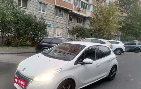 Peugeot 208 II, 2013 год, 520 000 рублей, 4 фотография