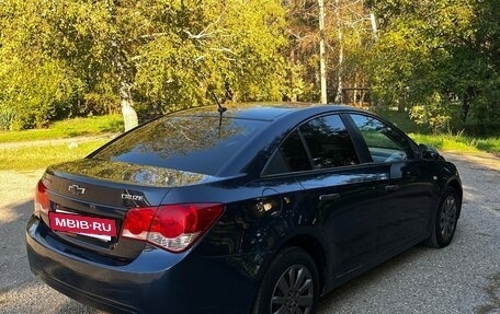 Chevrolet Cruze II, 2010 год, 780 000 рублей, 7 фотография