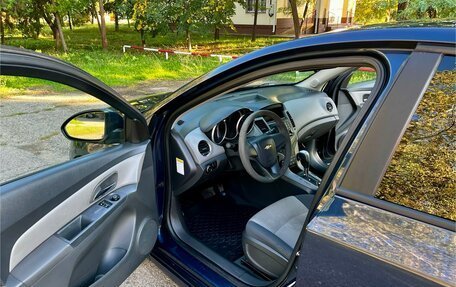 Chevrolet Cruze II, 2010 год, 780 000 рублей, 11 фотография