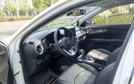 KIA K3, 2023 год, 1 660 000 рублей, 9 фотография